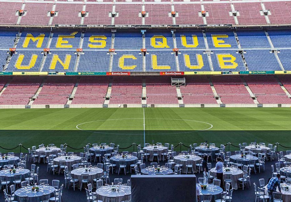 Una ubicación con historia y color blaugrana. Si tenemos que nombrar las localizaciones más icónicas de la ciudad, el Camp Nou es sin duda una de ellas, y por eso no puede faltar en nuestra selección de espacios únicos. 

Con una gran capacidad y un estilo único e inigualable, el Camp Nou puede ser el escenario para tu gran evento y para crear recuerdos inolvidables.